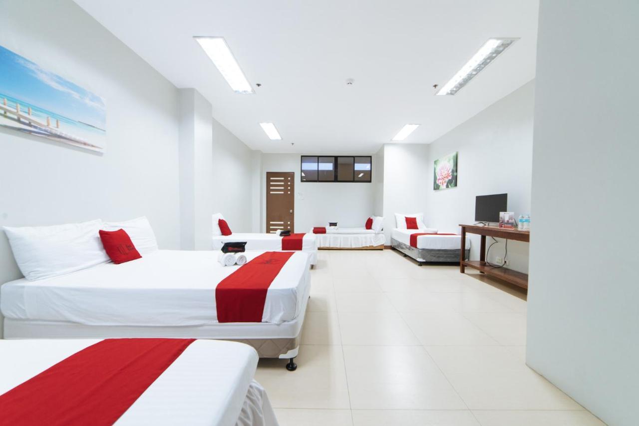 Отель Reddoorz @ San Jose Tagbak Jaro Iloilo Экстерьер фото