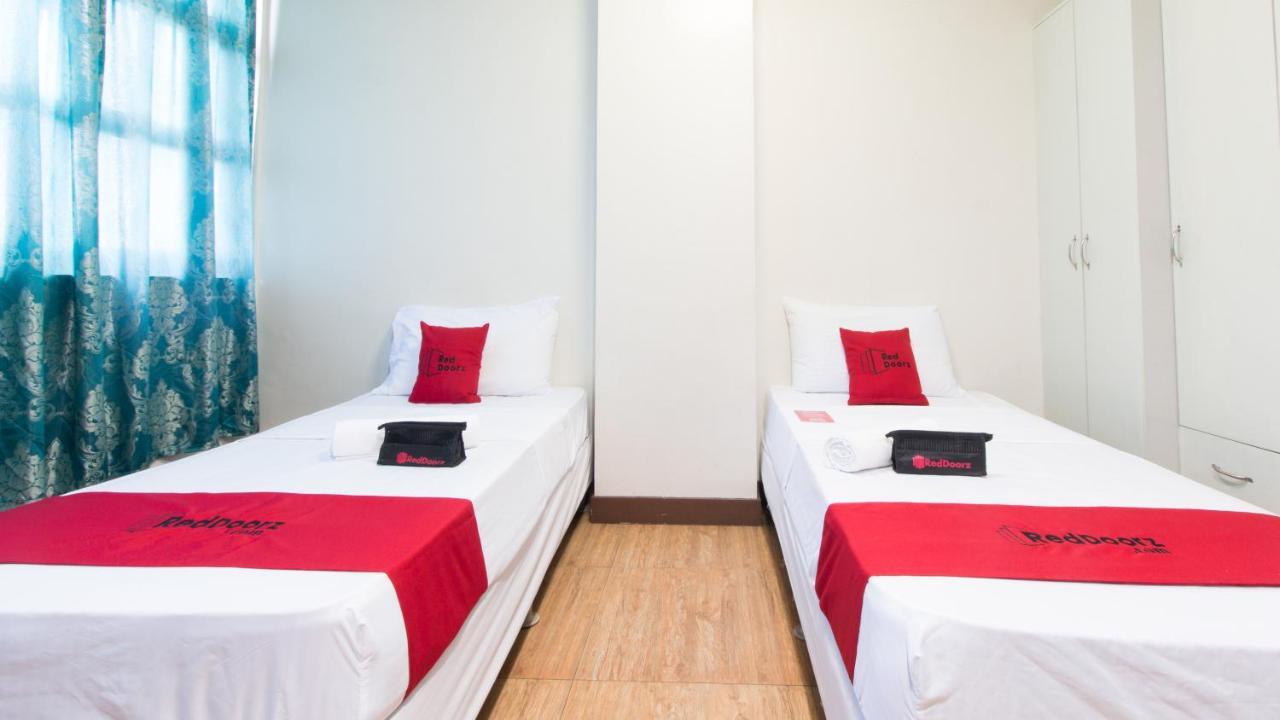 Отель Reddoorz @ San Jose Tagbak Jaro Iloilo Экстерьер фото
