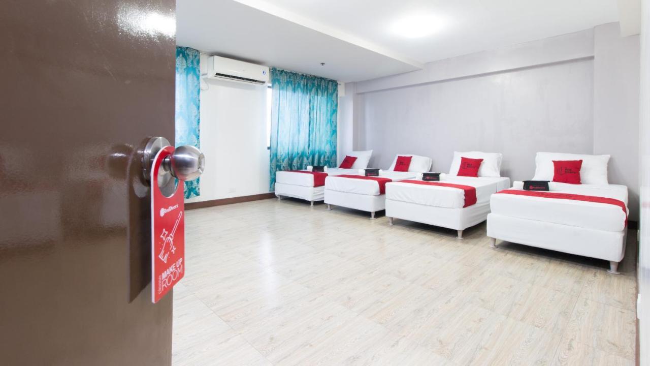 Отель Reddoorz @ San Jose Tagbak Jaro Iloilo Экстерьер фото