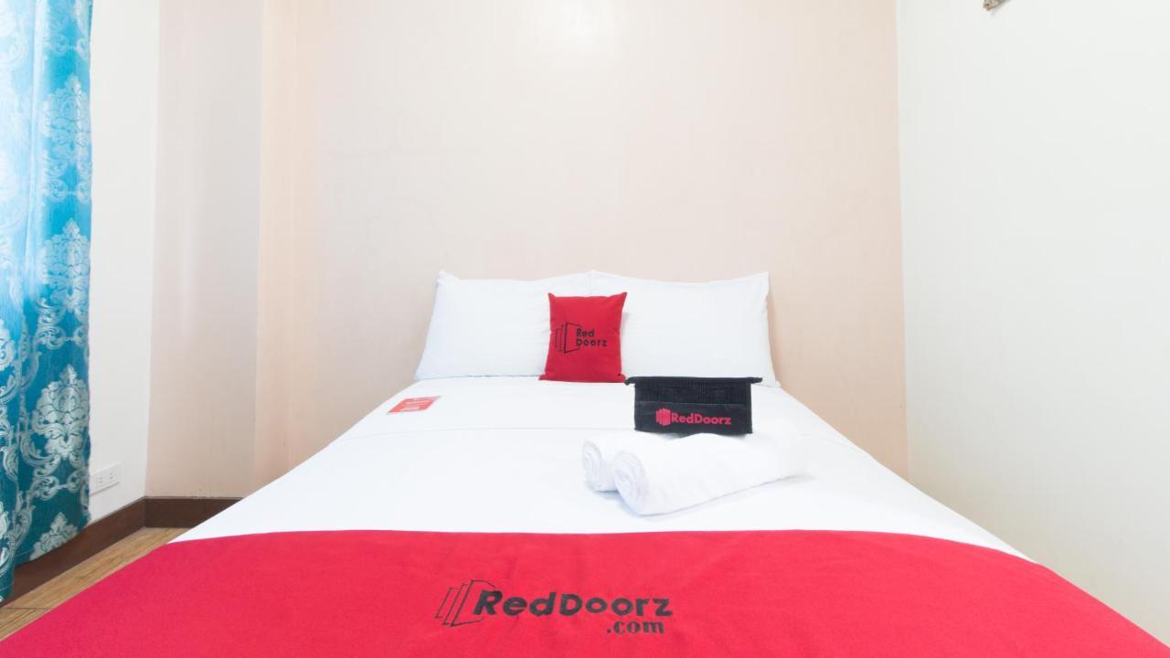 Отель Reddoorz @ San Jose Tagbak Jaro Iloilo Экстерьер фото