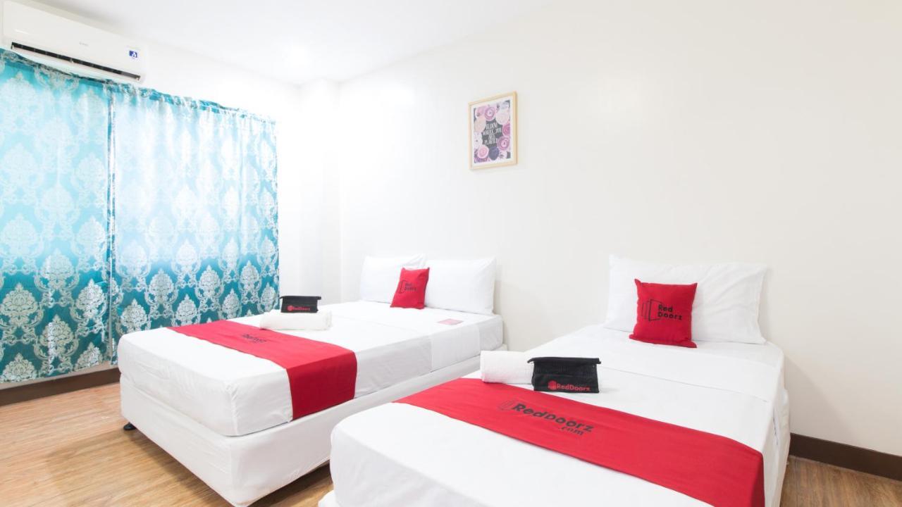 Отель Reddoorz @ San Jose Tagbak Jaro Iloilo Экстерьер фото